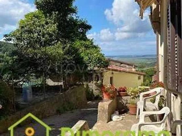 Appartamento in vendita a Lucca via Di Mutino No Number, Chiatri Piazzano