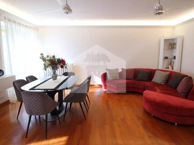 Appartamento in vendita a Lucca via San Paolino, 130, Piazza Napoleone San Michele