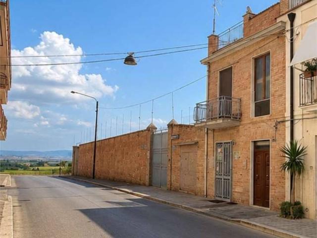 Appartamento in vendita a Lucera FG
