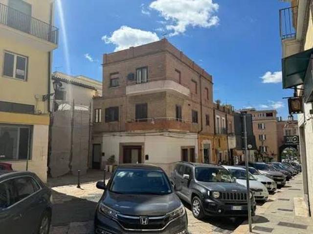 Appartamento in vendita a Lucera FG