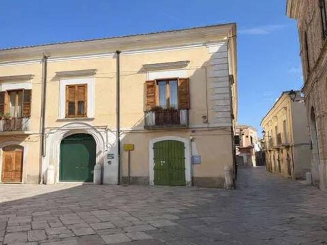 Appartamento in vendita a Lucera FG