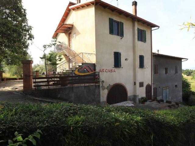 Appartamento in vendita a Lucignano AR
