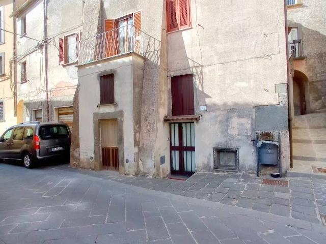 Appartamento in vendita a Lubriano VT