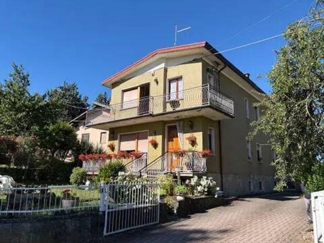 Appartamento in vendita a Lugagnano Val d'Arda PC