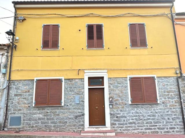 Appartamento in vendita a Luogosanto