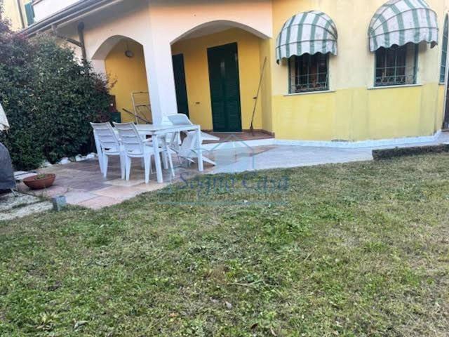 Appartamento in vendita a Luni