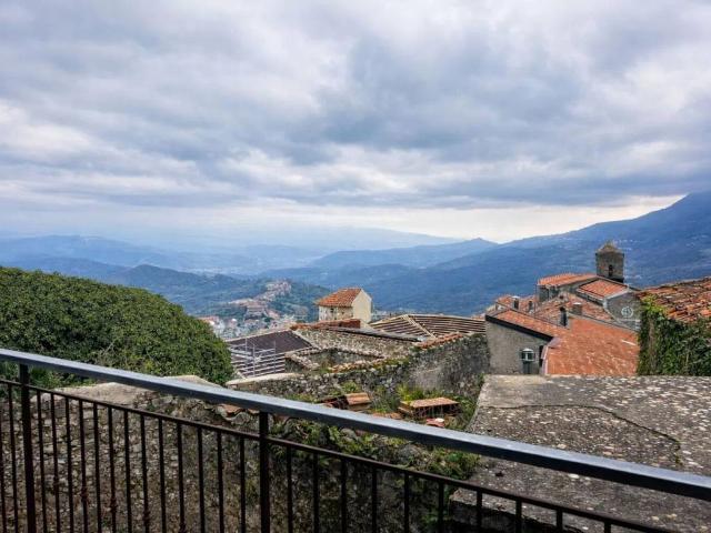 Appartamento in vendita a Lustra SA