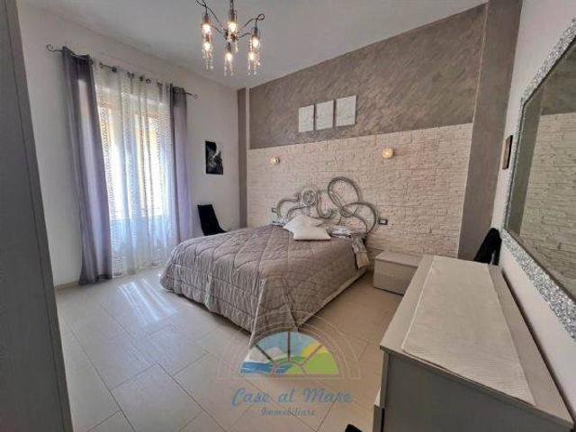 Appartamento in vendita a La Maddalena OT