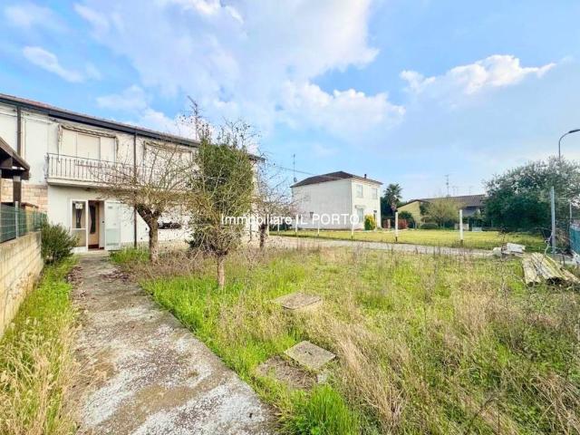 Appartamento in vendita a Lagosanto FE