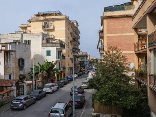 Appartamento in vendita a Ladispoli RM