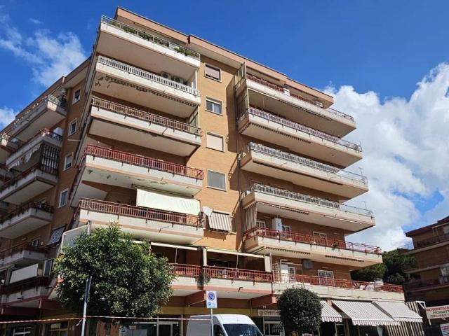 Appartamento in vendita a Ladispoli RM
