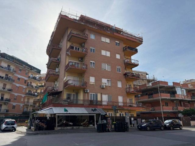 Appartamento in vendita a Ladispoli RM