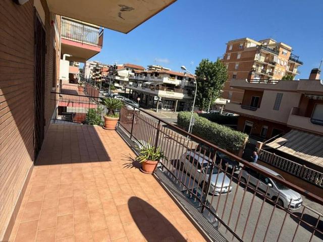 Appartamento in vendita a Ladispoli RM