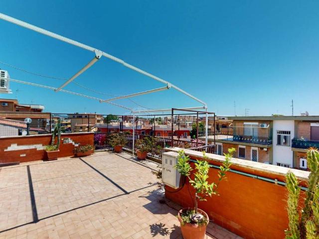 Appartamento in vendita a Ladispoli RM