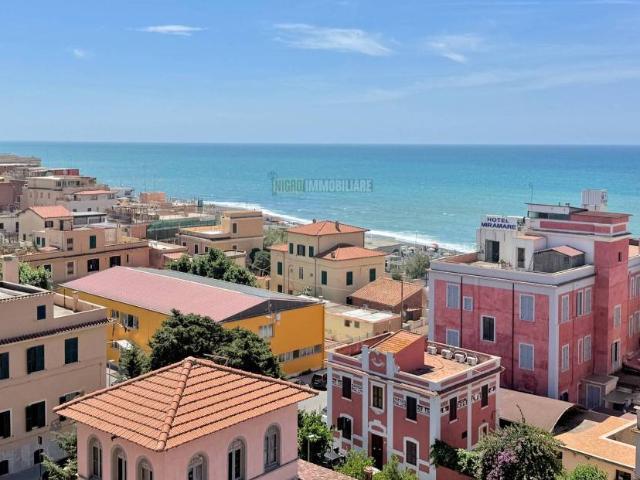 Appartamento in vendita a Ladispoli RM