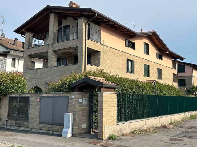 Appartamento in vendita a Lainate MI