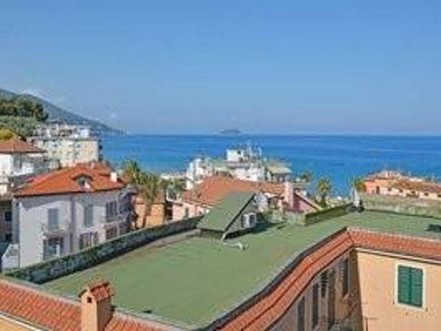 Appartamento in vendita a Laigueglia SV