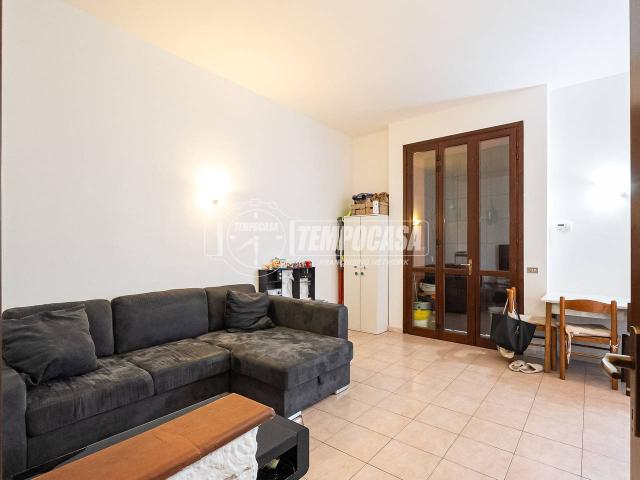 Appartamento in vendita a Lambrugo