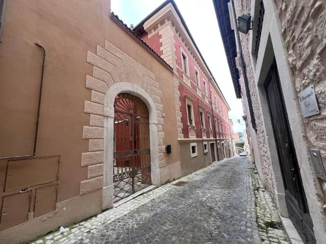Appartamento in vendita a L'Aquila AQ
