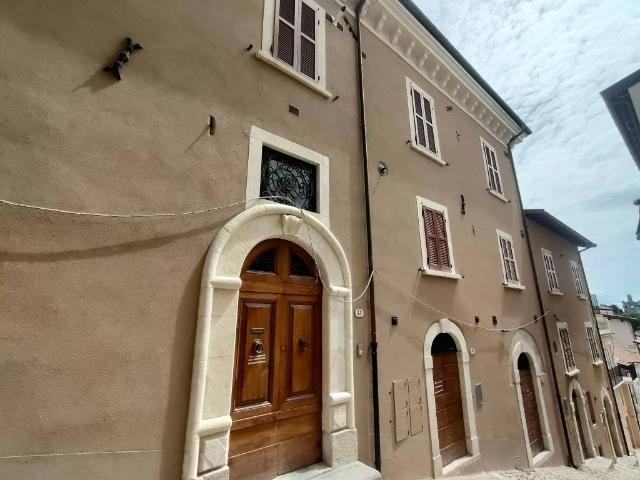 Appartamento in vendita a L'Aquila AQ