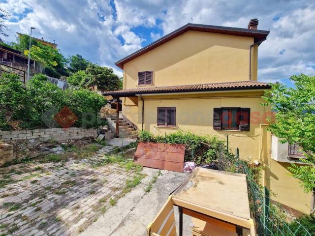Appartamento in vendita a L'Aquila AQ