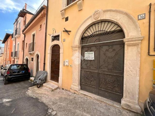 Appartamento in vendita a L'Aquila AQ