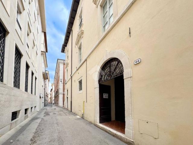 Appartamento in vendita a L'Aquila AQ