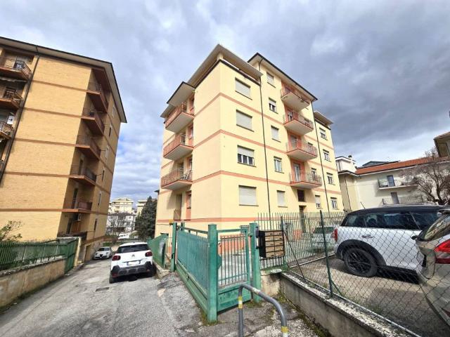Appartamento in vendita a L'Aquila AQ