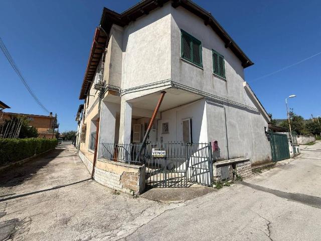 Appartamento in vendita a Lariano RM