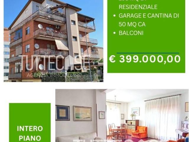 Appartamento in vendita a Latina via Sperlonga, 7, Piccarello