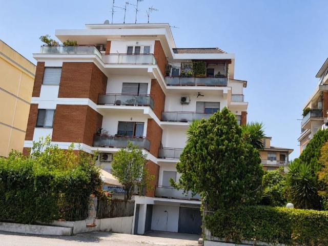 Appartamento in vendita a Latina LT