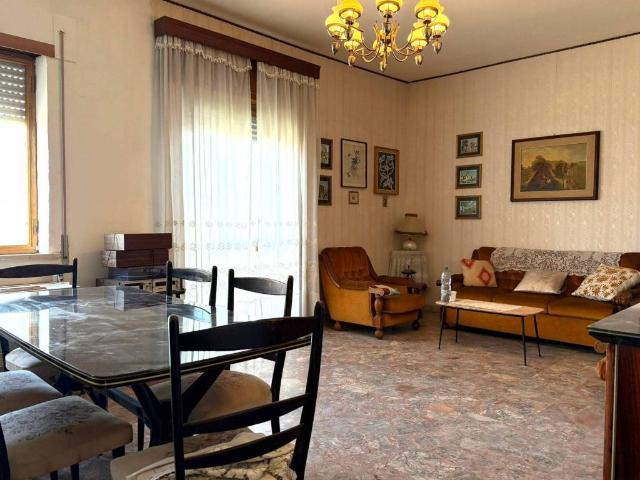 Appartamento in vendita a Latina LT