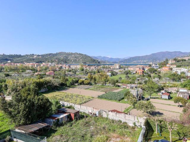 Appartamento in vendita a Lavagna GE