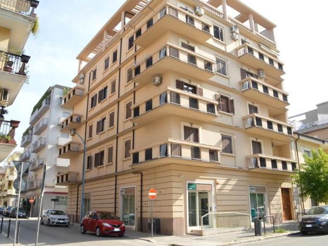Appartamento in vendita a Lavello via Roma 35