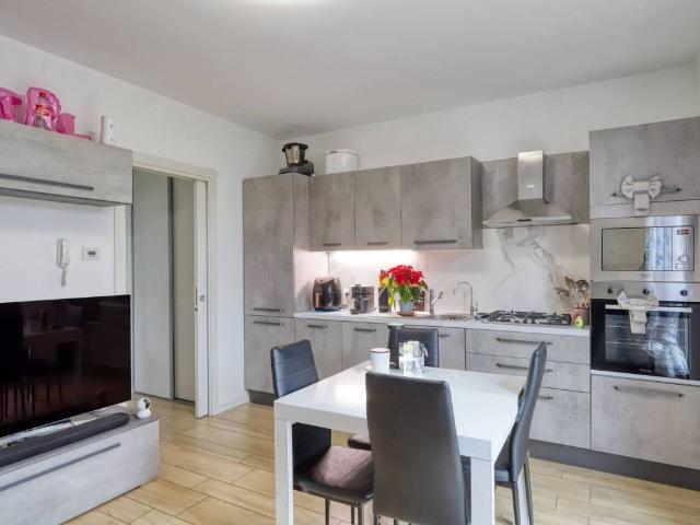 Appartamento in vendita a Lavena Ponte Tresa VA