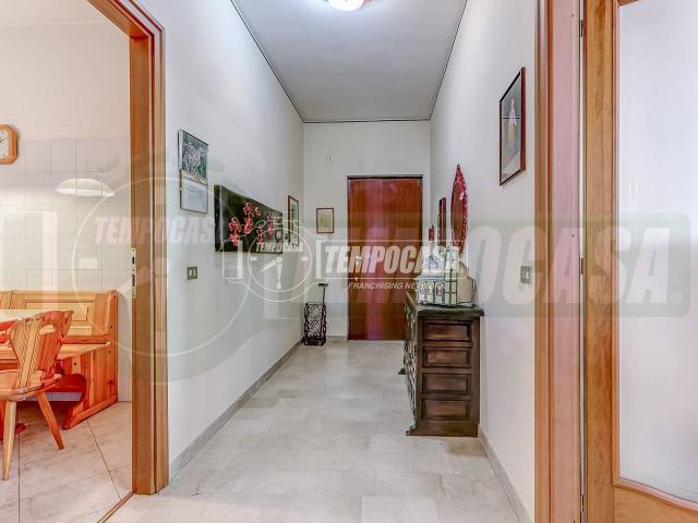 Appartamento in vendita a Laveno Mombello