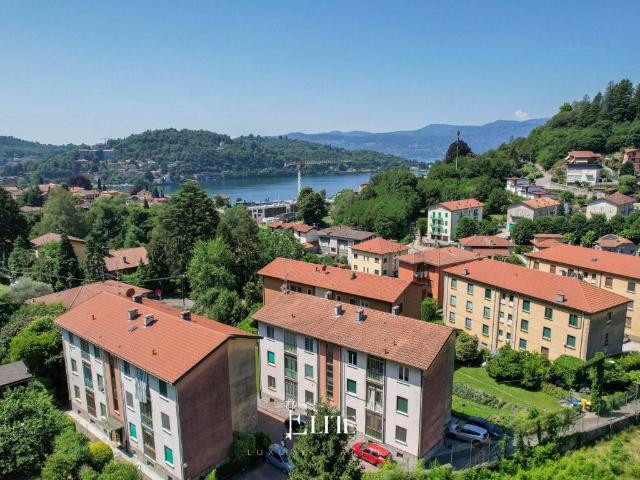 Appartamento in vendita a Laveno Mombello VA