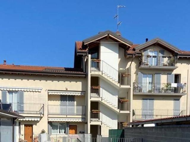 Appartamento in vendita a Lazzate MB