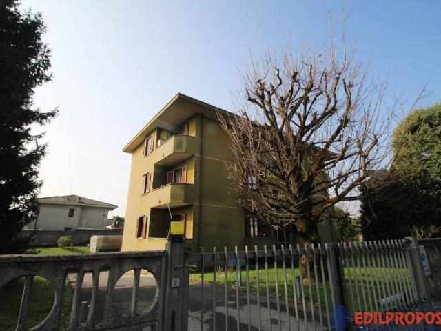 Appartamento in vendita a Lazzate MB