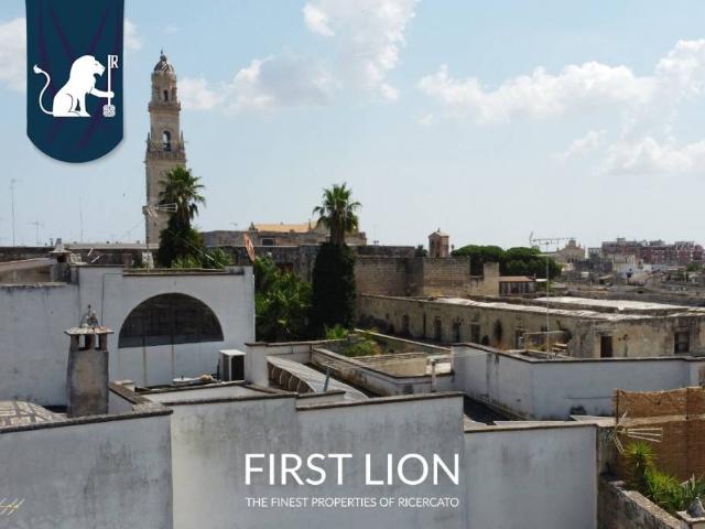 Appartamento in vendita a Lecce via Giuseppe Libertini, Centro Storico