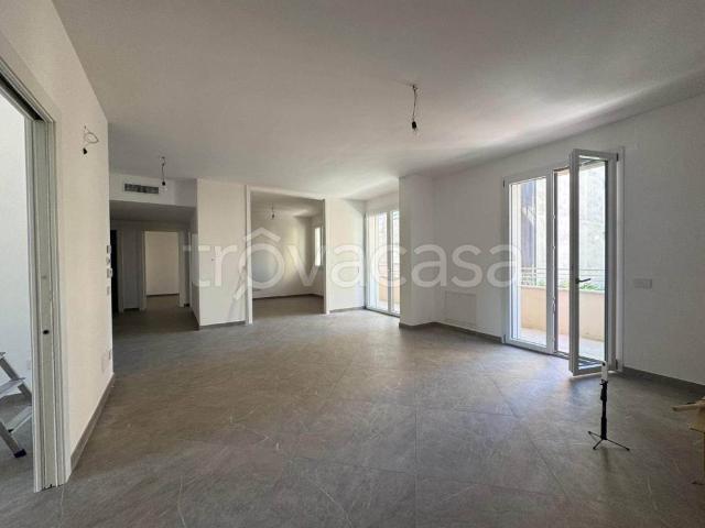 Appartamento in vendita a Lecce via Lubello, 14, Ariosto
