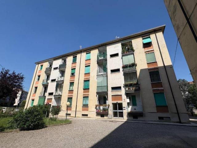 Appartamento in vendita a Legnano MI