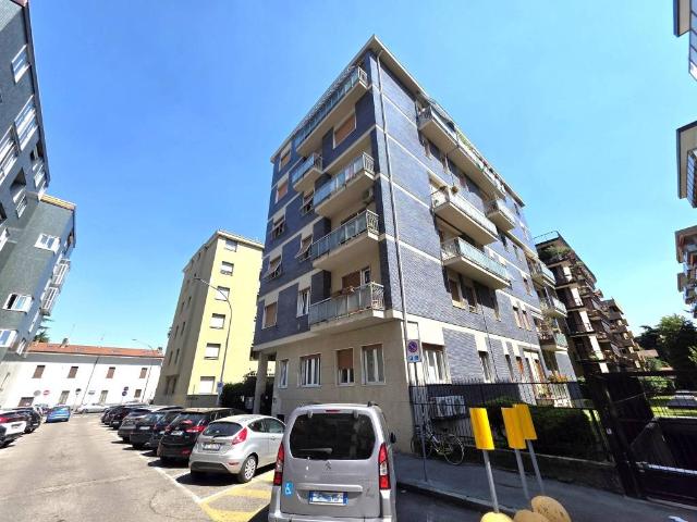 Appartamento in vendita a Legnano MI