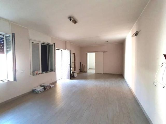 Appartamento in vendita a Legnano MI