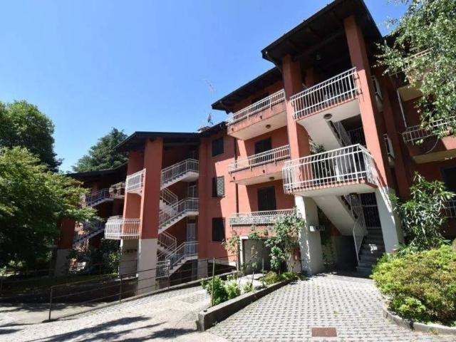Appartamento in vendita a Leggiuno VA