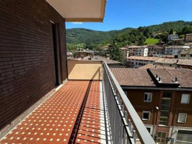 Appartamento in vendita a Leffe
