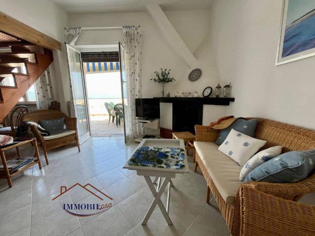 Appartamento in vendita a Leivi GE