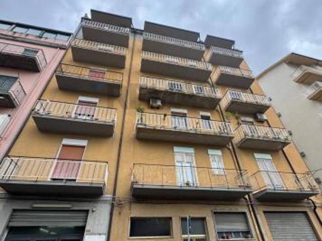 Appartamento in vendita a Leonforte