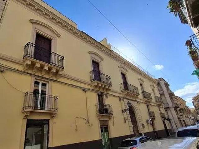 Appartamento in vendita a Lentini SR