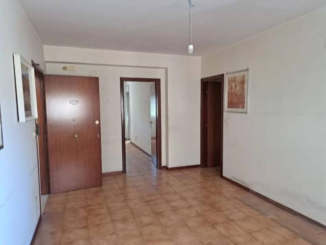 Appartamento in vendita a Lentini SR